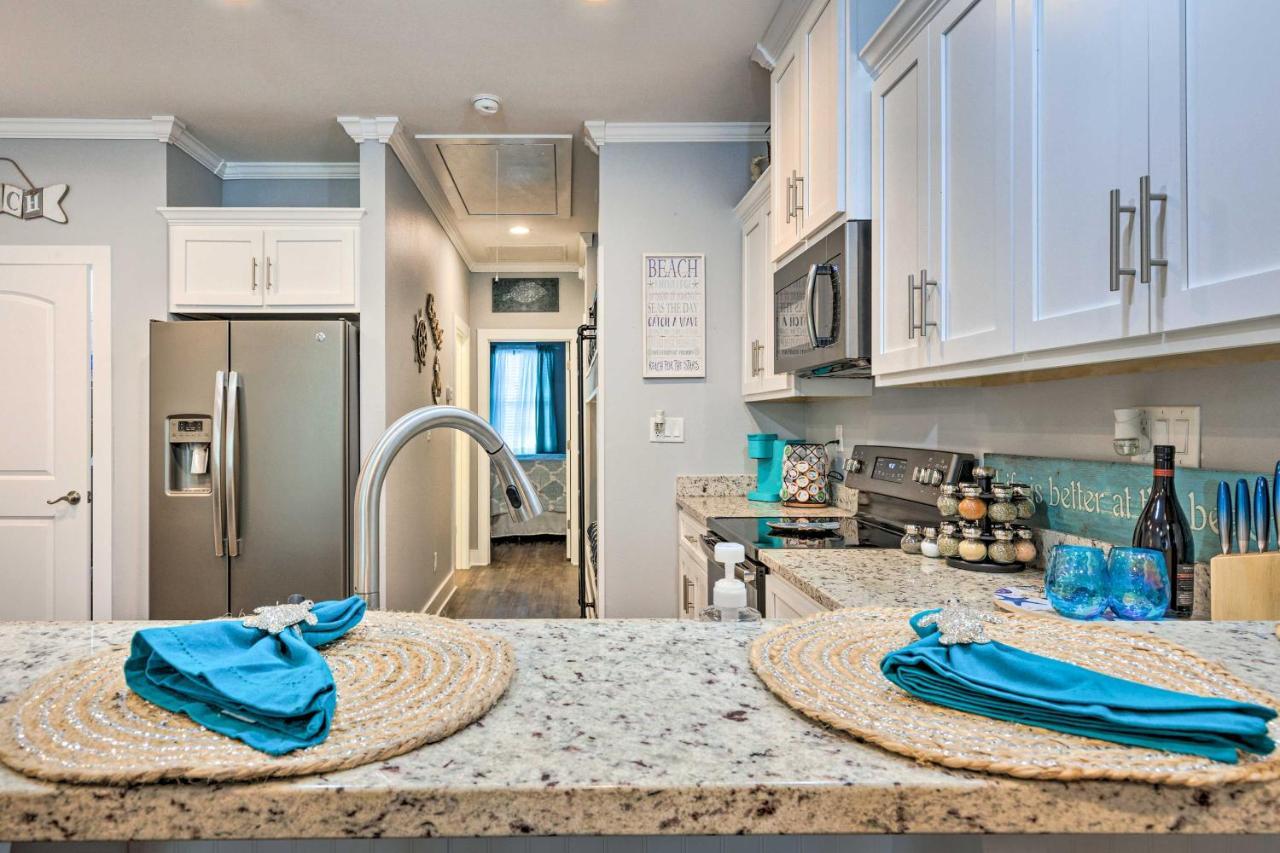 Retreat 2 Blocks To Beach! Apartment Dauphin Island