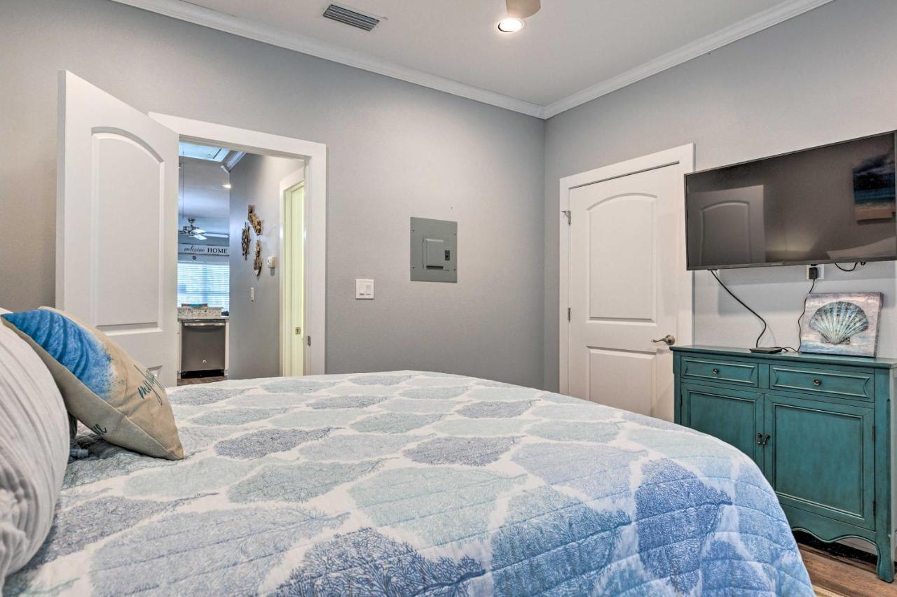 Retreat 2 Blocks To Beach! Apartment Dauphin Island